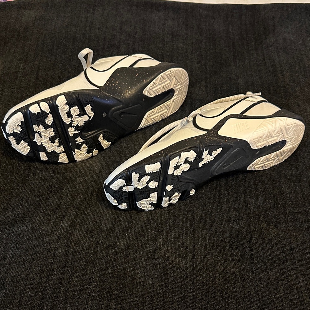 Nike Legend Essential 2 PRM - Picture 3 of 7